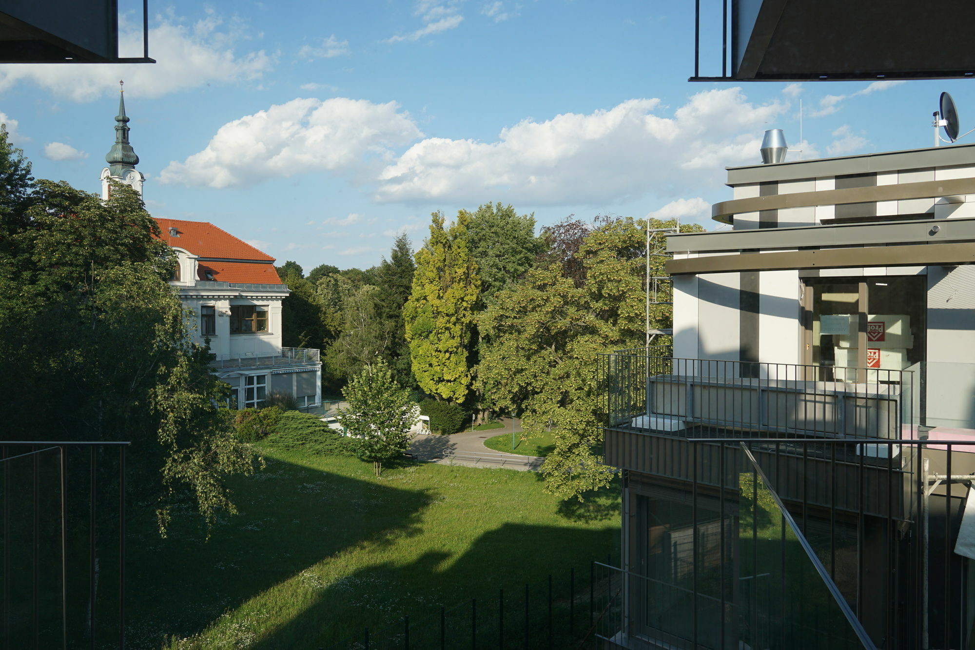 Vienna Garden Residence ภายนอก รูปภาพ